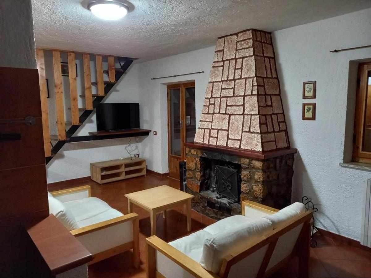 Casa Vacanza Le Viste Serrone Eksteriør billede