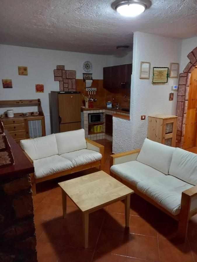 Casa Vacanza Le Viste Serrone Eksteriør billede