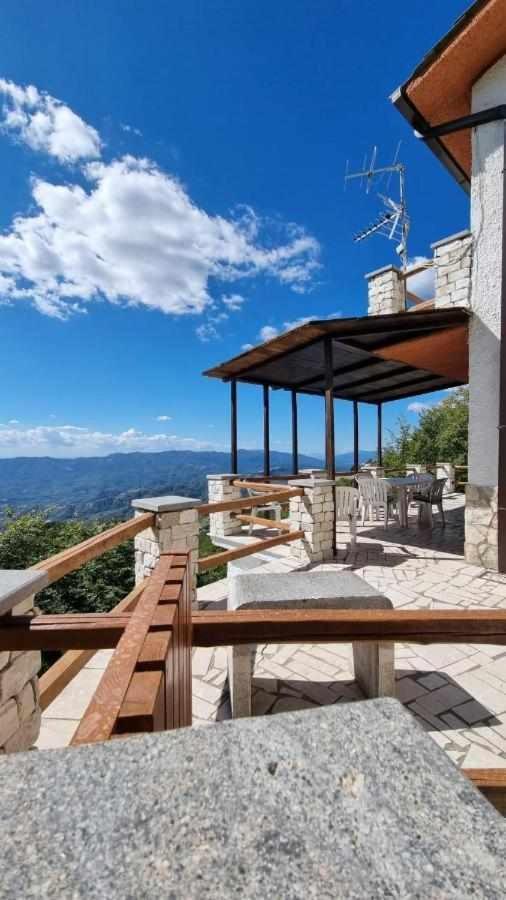 Casa Vacanza Le Viste Serrone Eksteriør billede
