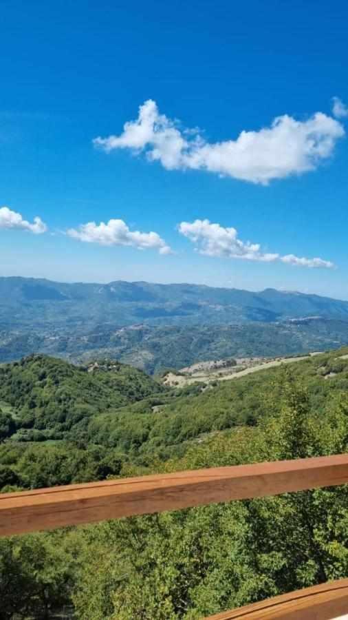 Casa Vacanza Le Viste Serrone Eksteriør billede